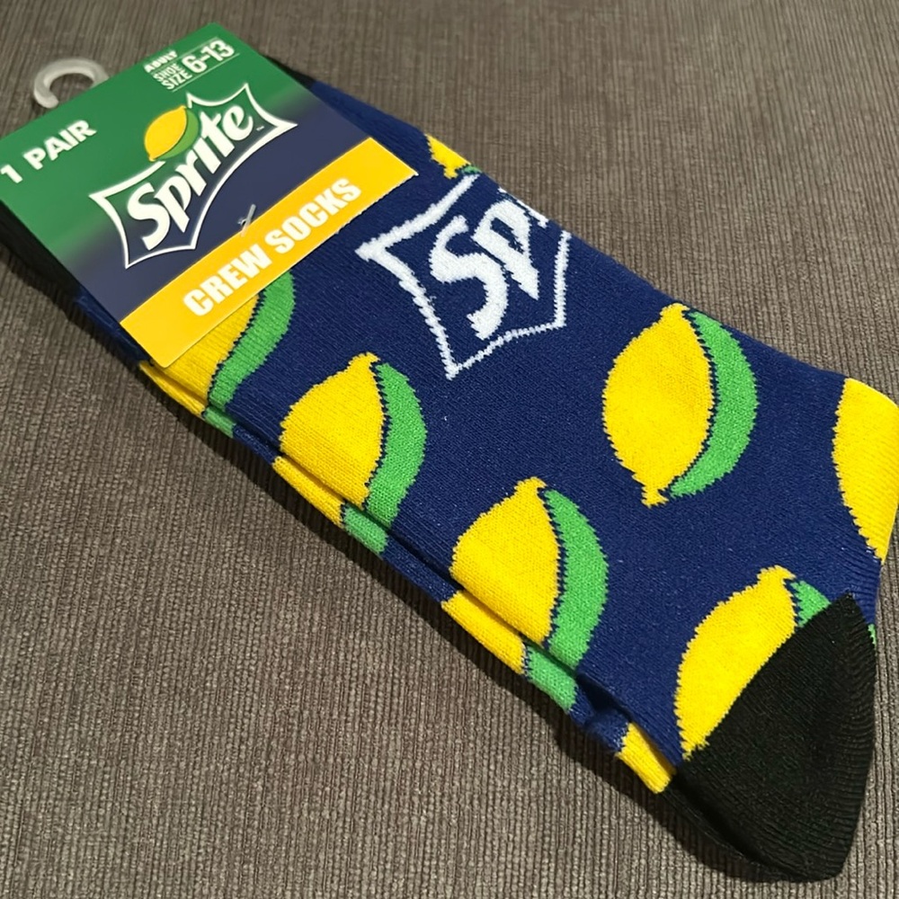 Sprite Adult Crew socks shoe size 6-13 NWT